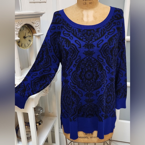 CABLE & GUAGE Long Sleeve Royal Blue & Black Scoop Neck Patterned Sweater EUC - Picture 4 of 7